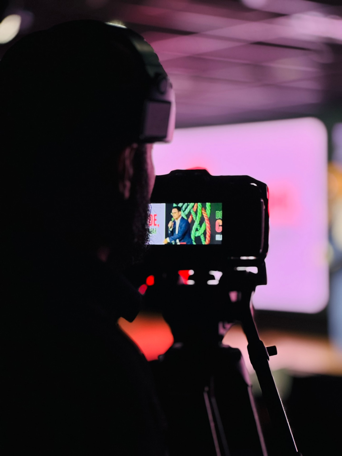 Bastidores da gravação de uma apresentação no Arena Academy